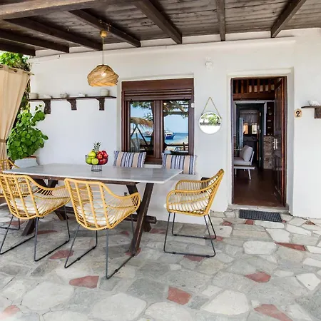 Aliki Houses Beach Residence 度假居 *